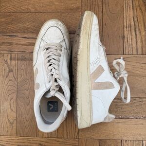 Veja V-12 Sneakers